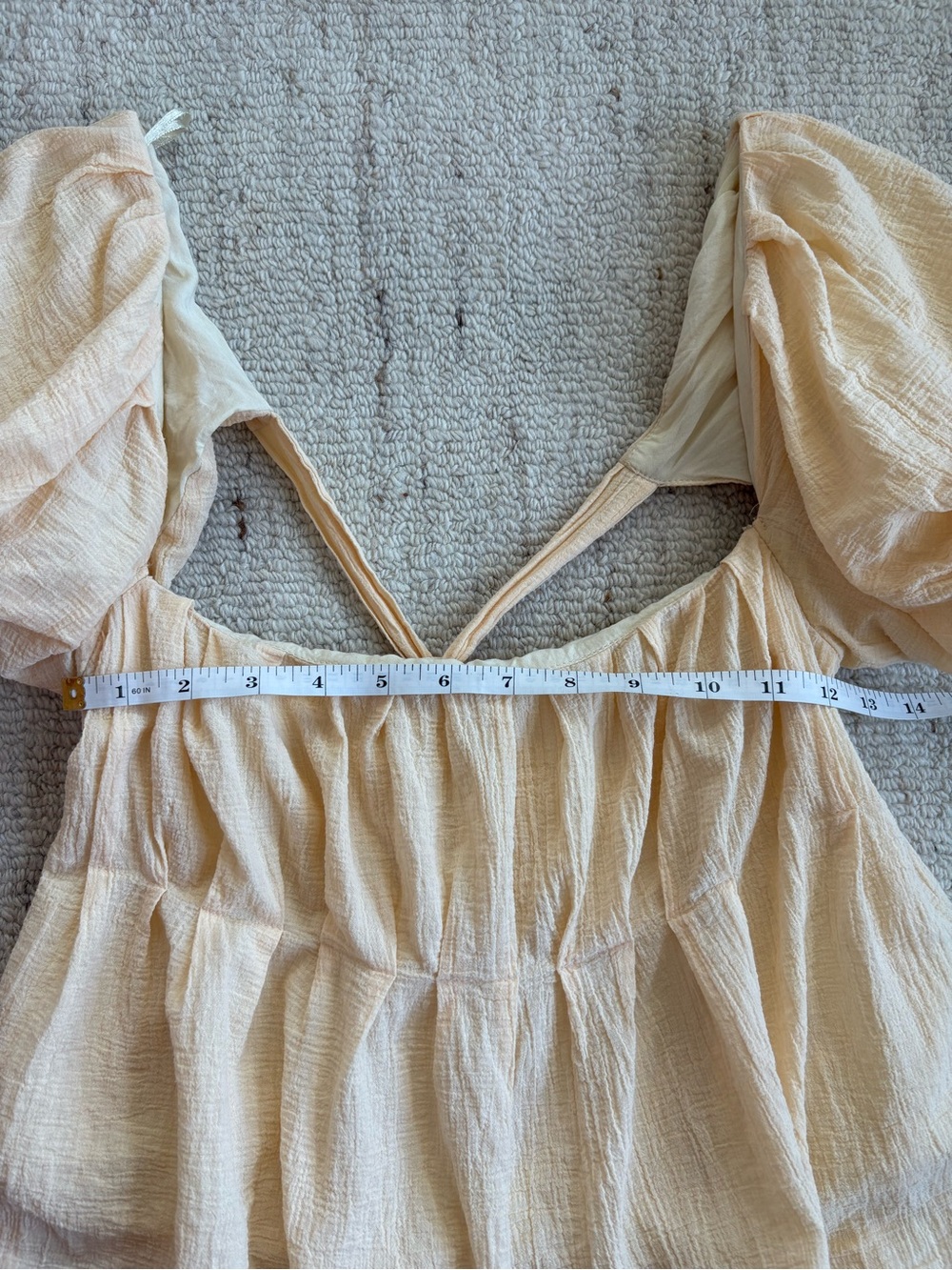 ASTR The Label Yellow Puff Sleeve Open Back Peplum Top Revolve Nordstrom - Small - Picture 7 of 9